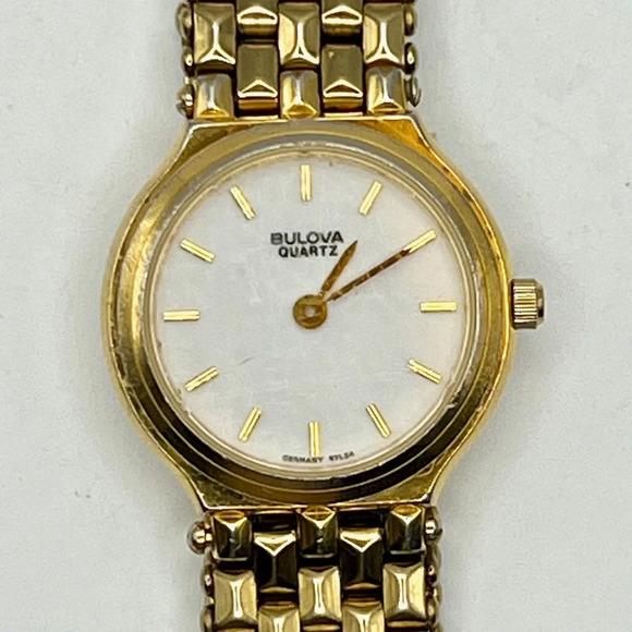 Vintage Bulova T2 1992 Germany Round White and Gold tones Ladies Watch Working main image 6